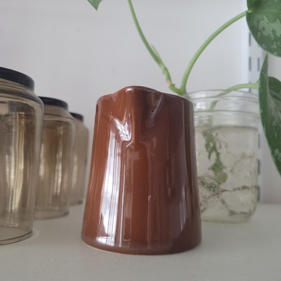 Brown Creamer - Picture 2 of 5